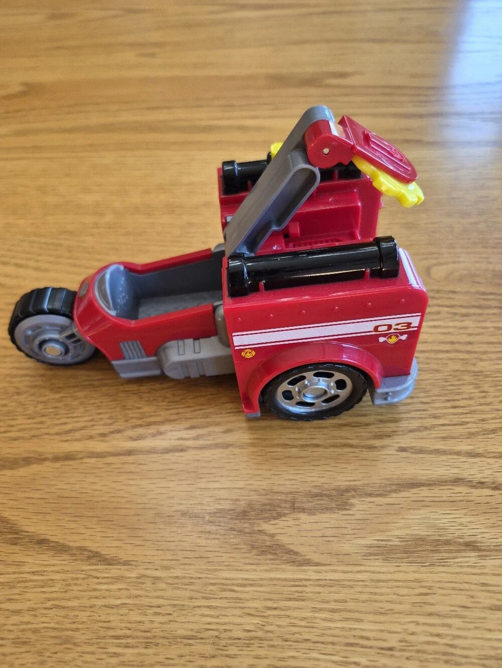 Paw Patrol Marshall Split-Second 2-in-1 Transforming Fire Truck